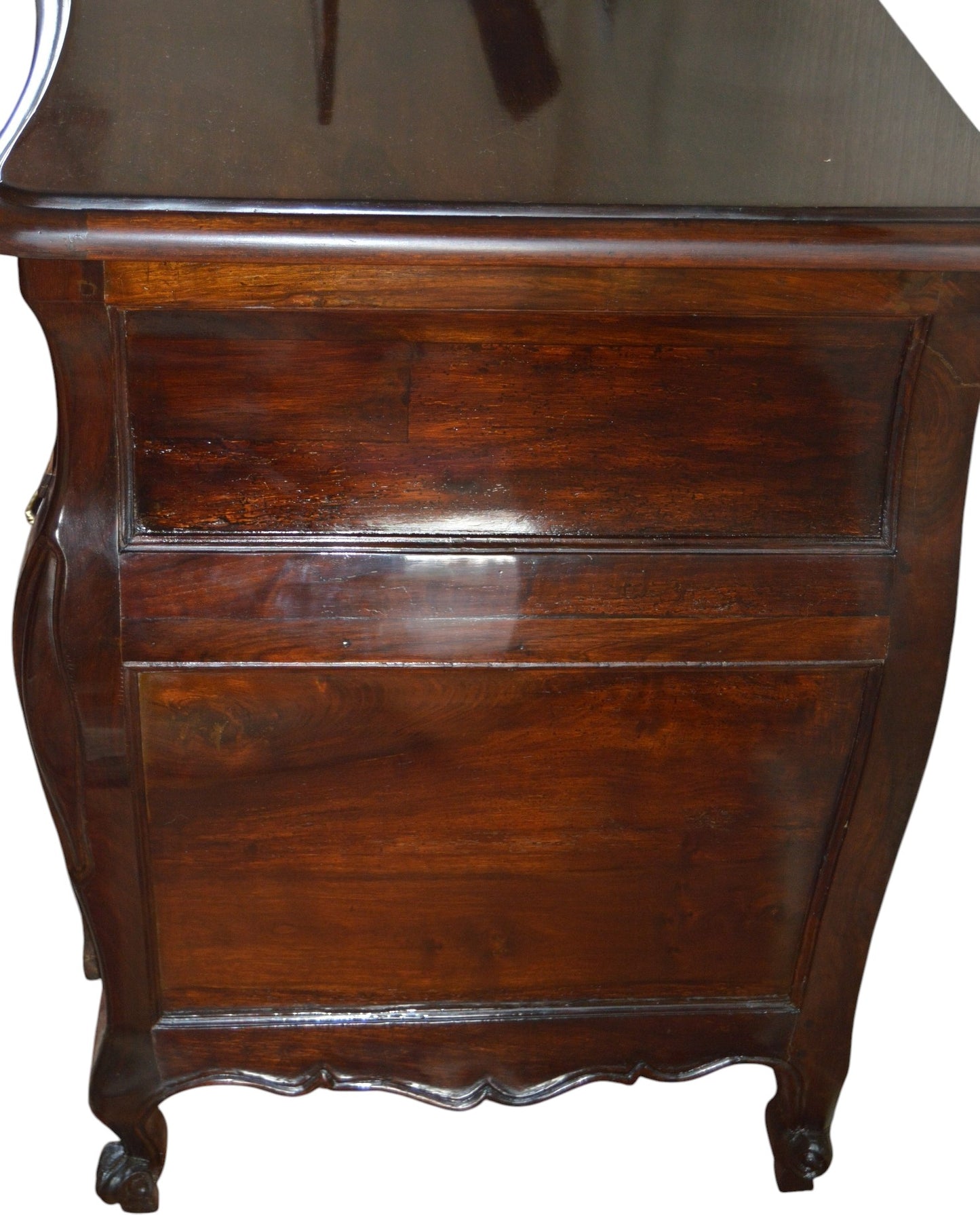 Authentic Louis XV Commode – 18th-Century French Antique Furniture