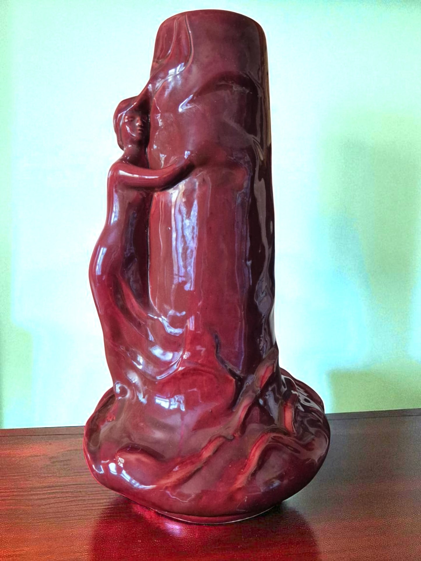 Antique Zsolnay Eosin Glazed Ceramic Figural Vase, Hungary (c.1900–1940) – Large 49cm Art Nouveau Masterpiece