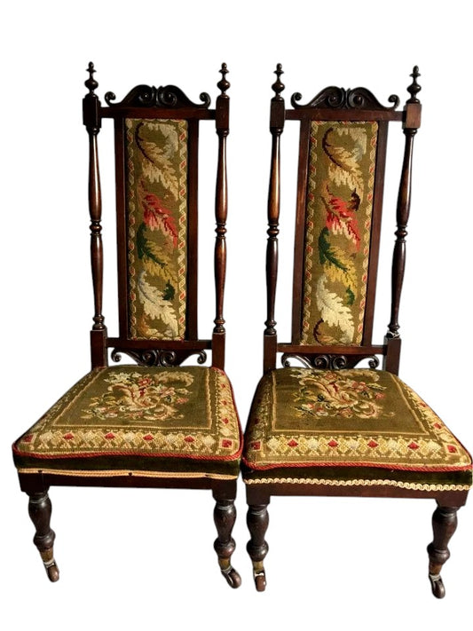 Victorian Oak Prayer Chairs – Exquisite Tapestry Upholstery (Pair, Circa 19th Century)