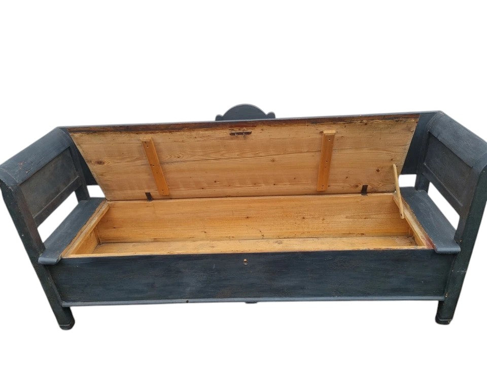 Early 20th Century Eastern European Farmhouse Bench