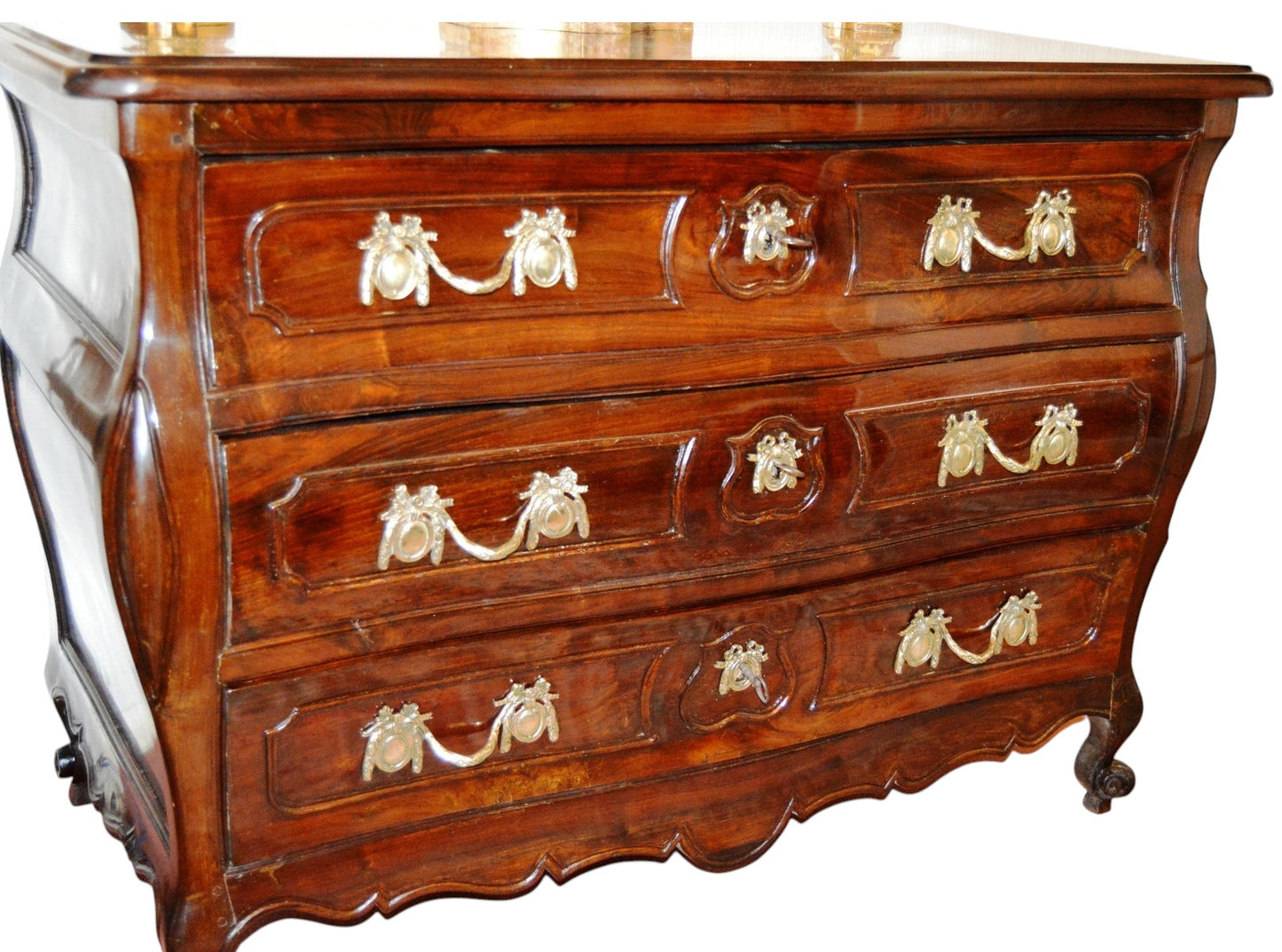 Authentic Louis XV Commode – 18th-Century French Antique Furniture
