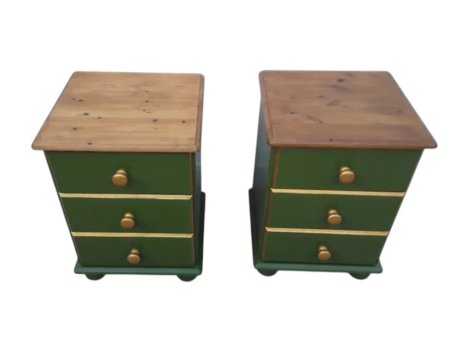Pair of restored Victorian-style pine bedside chests with waxed antique tops, green painted bases, and three drawers, circa late 19th century style.