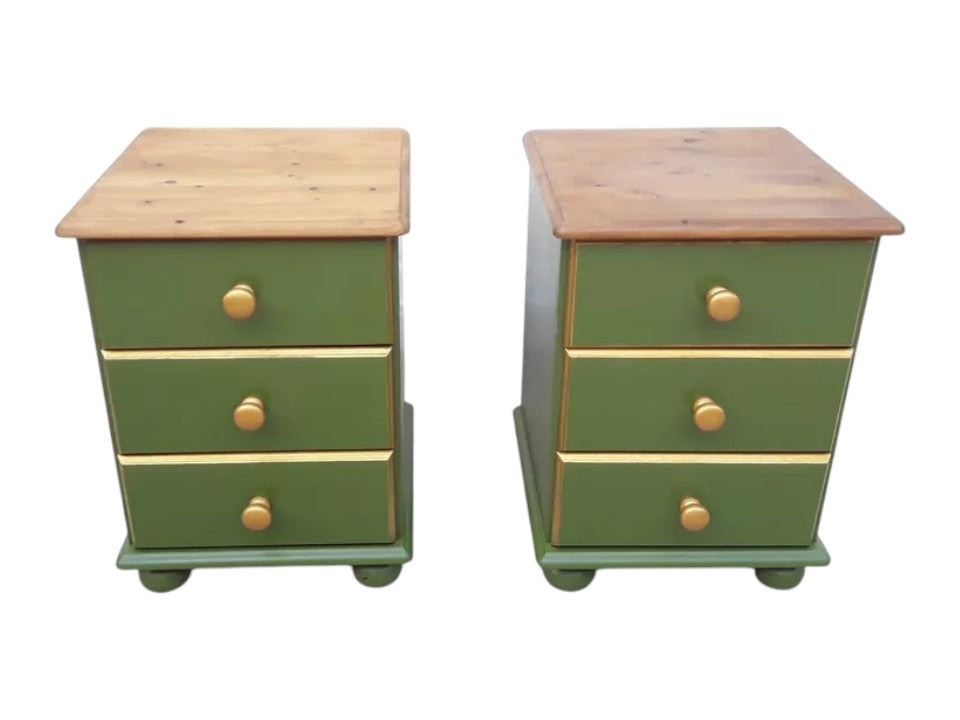 Pair of restored Victorian-style pine bedside chests with waxed antique tops, green painted bases, and three drawers, circa late 19th century style.