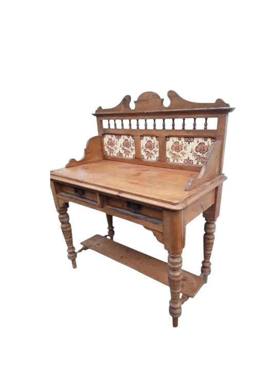Victorian Washstand with Tiled Gallery – England, Late 19th Century