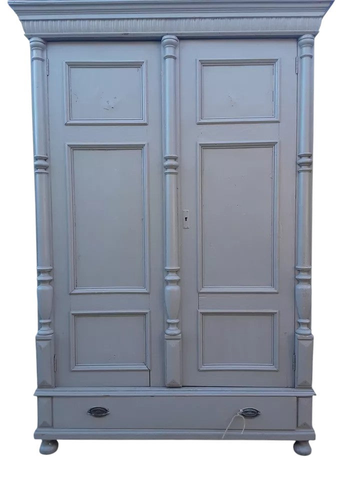 Antique Pine Wardrobe – Farmhouse Elegance