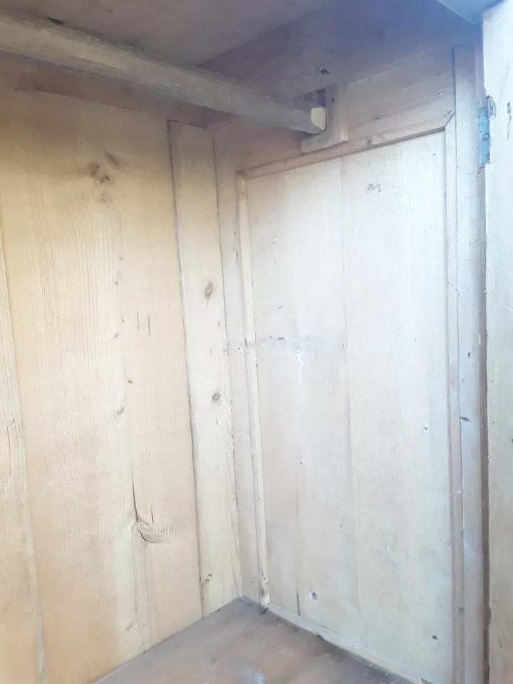 Antique Pine Wardrobe – Farmhouse Elegance